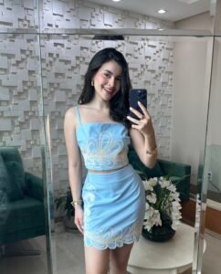 CONJUNTO SAIA E CROPPED BORDADO