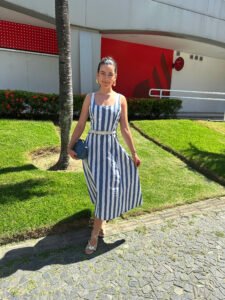 VESTIDO LISTRADO MÍDI