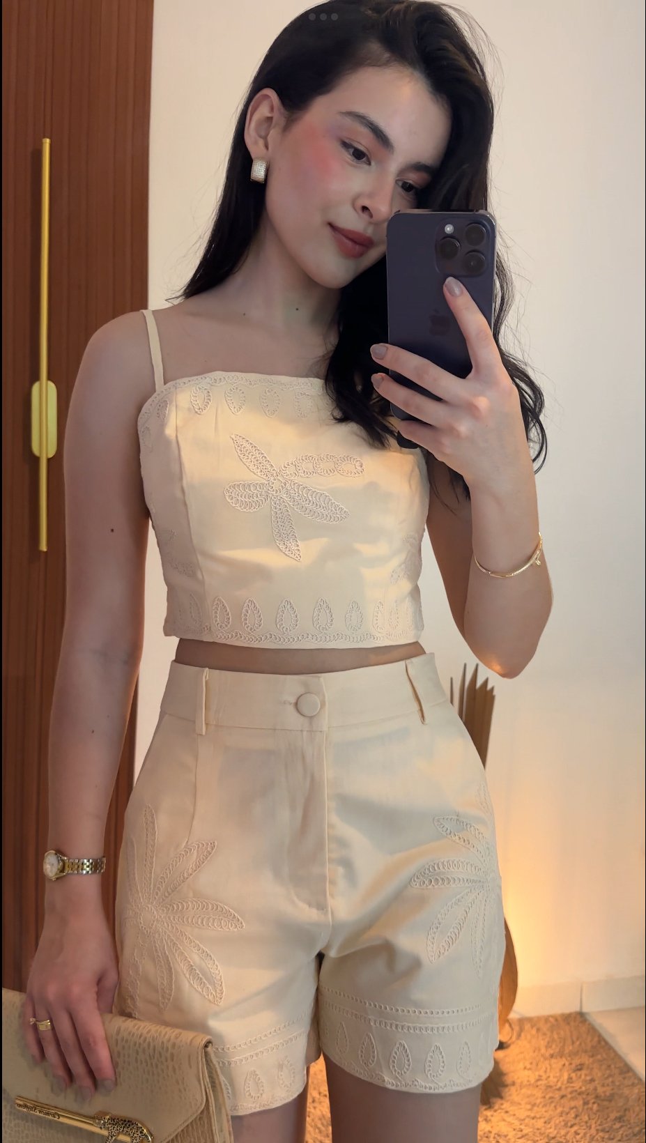 CONJUNTO CROPPED E SHORT COM BORDADO